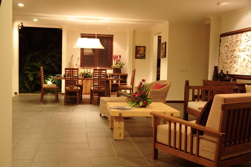 Villa Alex Seminyak Exterior foto